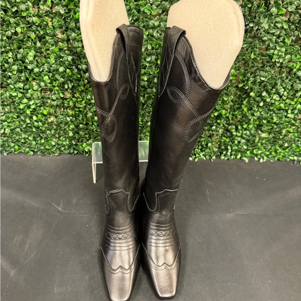 Steve Madden Dollie Boot - W7 - Picture 4 of 10